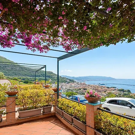 Oleandri Apartman Vietri